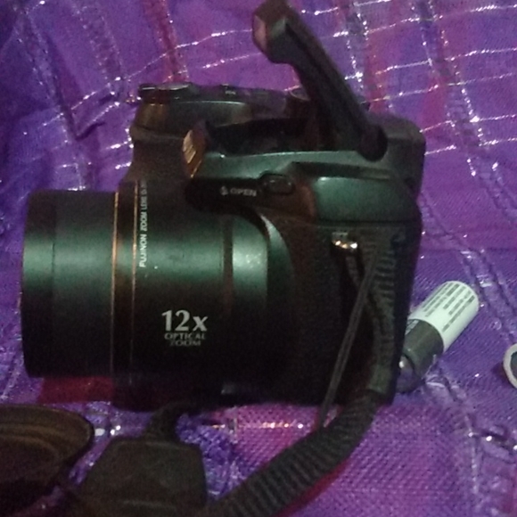 FugiFilm FINEPIX S-1000fd - Picture 8 of 10